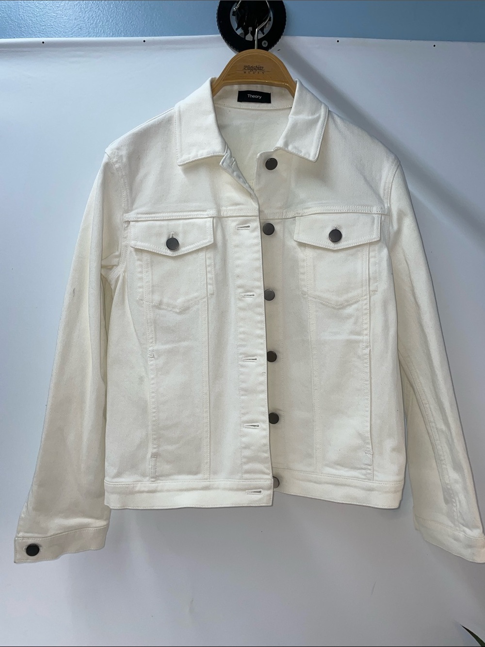 THEORY ADDISON DENIM JACKET FTL-05-041